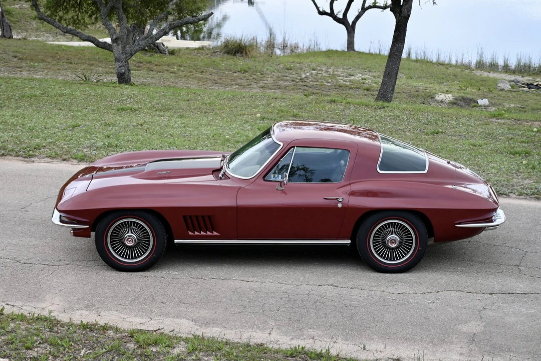 1967 Chevrolet Corvette C2 - Image 13 of 31
