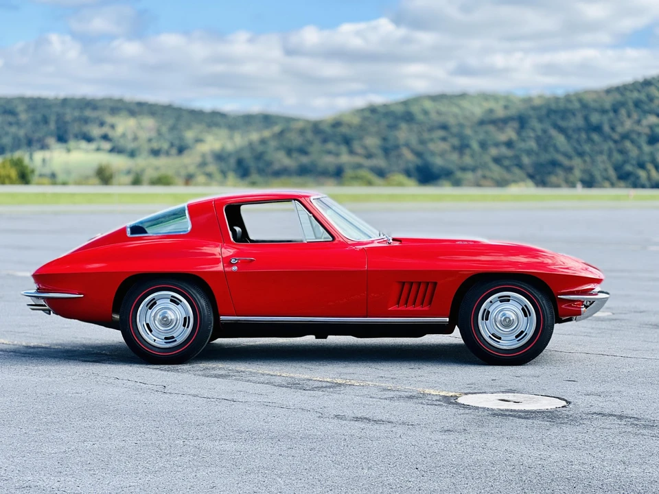 1967 Chevrolet Corvette C2 - Image 21 of 31