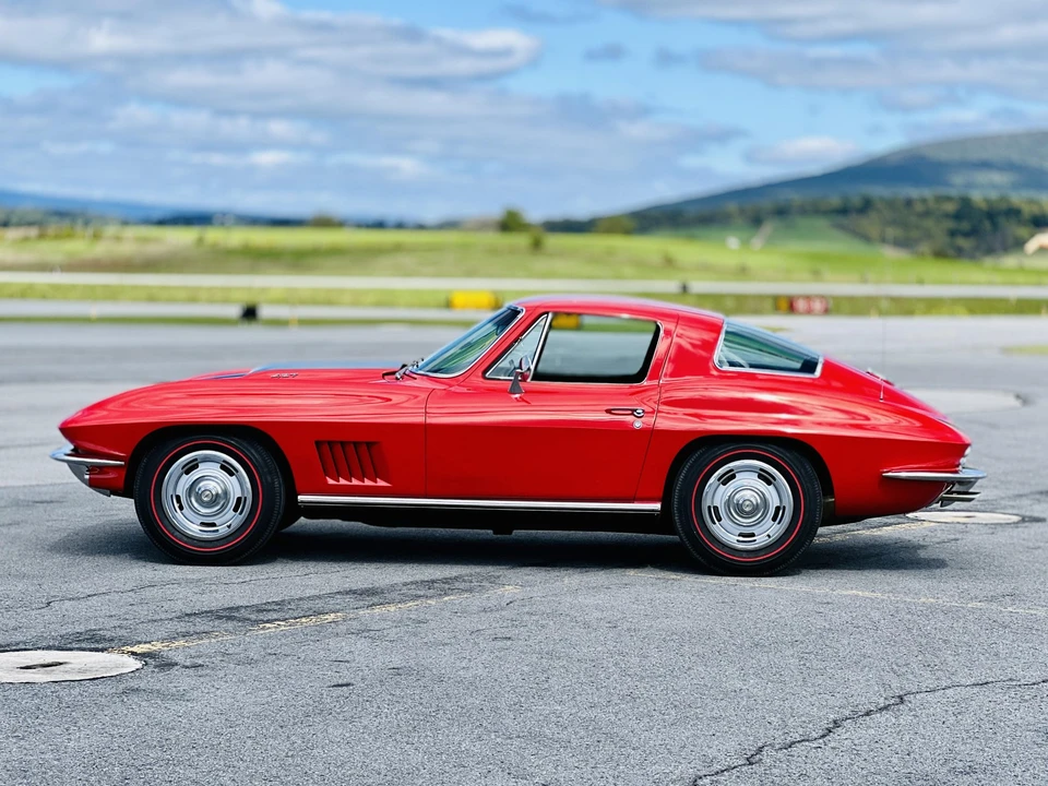 1967 Chevrolet Corvette C2 - Image 10 of 31