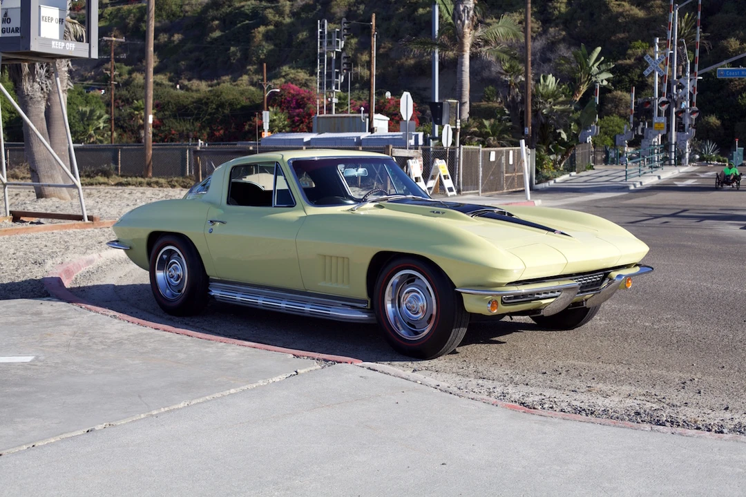 1967 Chevrolet Corvette C2 - Image 22 of 31