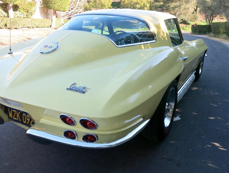 1967 Chevrolet Corvette C2 - Image 11 of 31