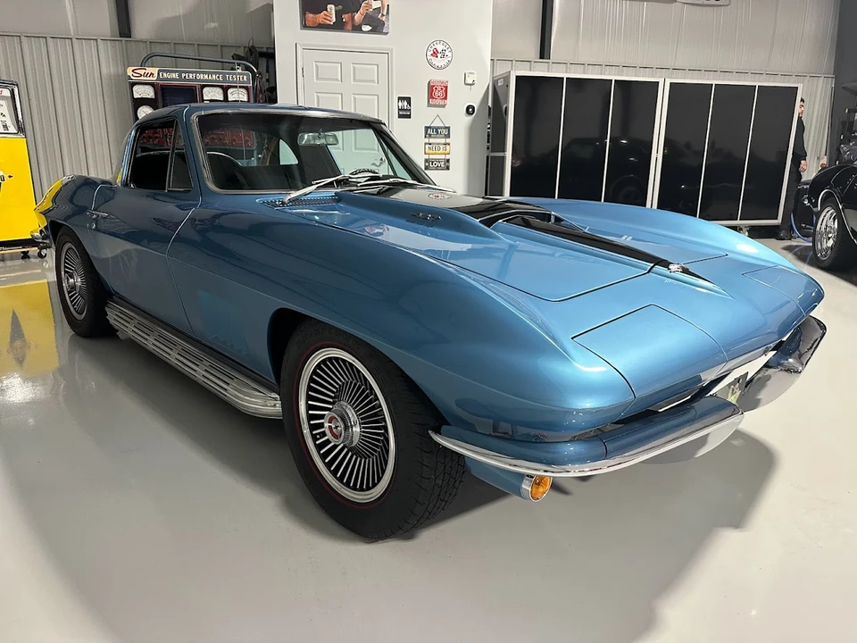 1967 Chevrolet Corvette C2 - Image 25 of 31