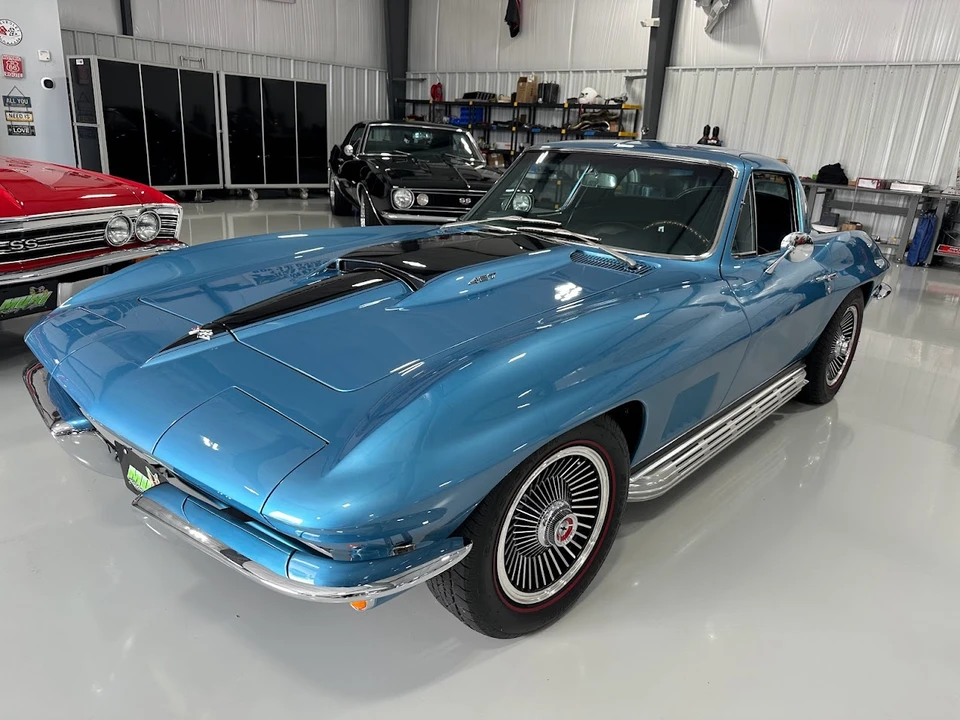 1967 Chevrolet Corvette C2 - Image 18 of 31