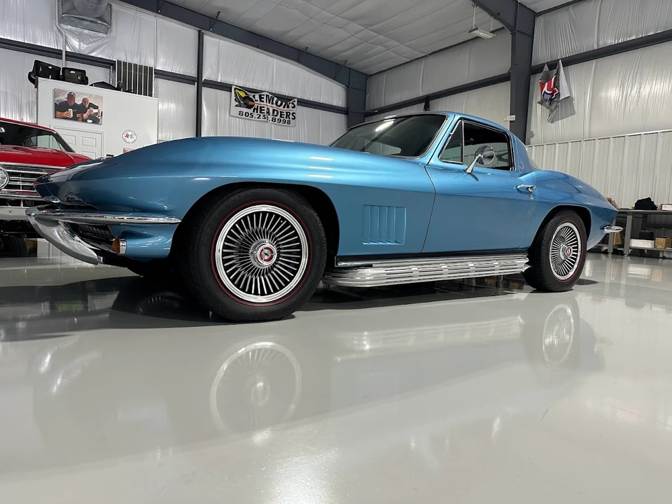 1967 Chevrolet Corvette C2 - Image 17 of 31