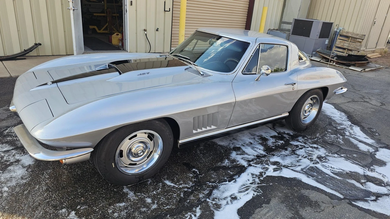 1967 Chevrolet Corvette C2 - Image 2 of 31