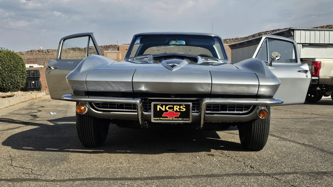 1967 Chevrolet Corvette C2 - Image 11 of 31