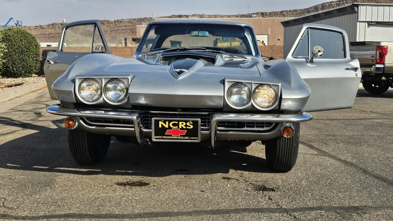 1967 Chevrolet Corvette C2 - Image 12 of 31