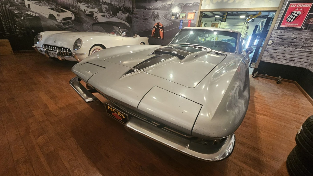 1967 Chevrolet Corvette C2 - Image 22 of 31