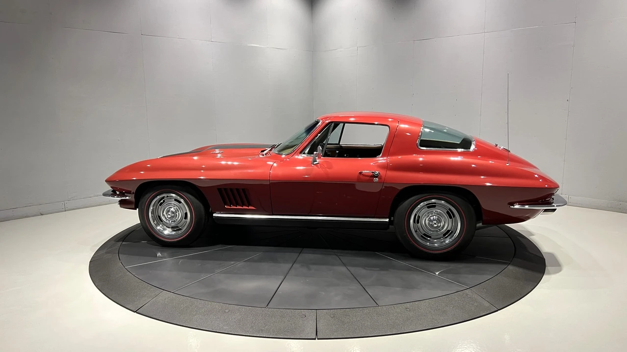 1967 Chevrolet Corvette C2 - Image 8 of 31