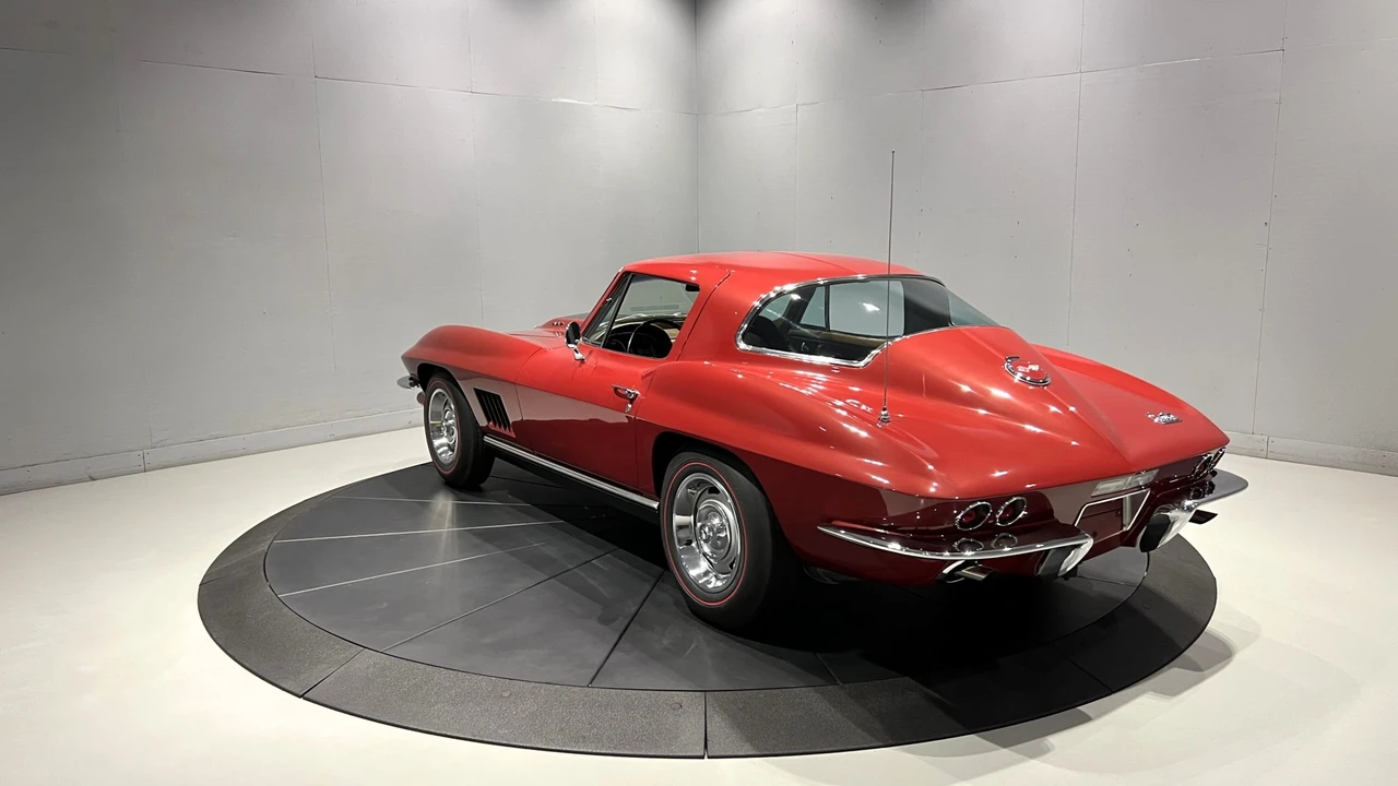 1967 Chevrolet Corvette C2 - Image 10 of 31