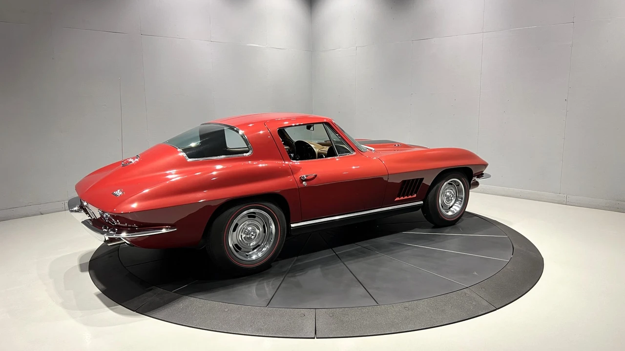 1967 Chevrolet Corvette C2 - Image 17 of 31