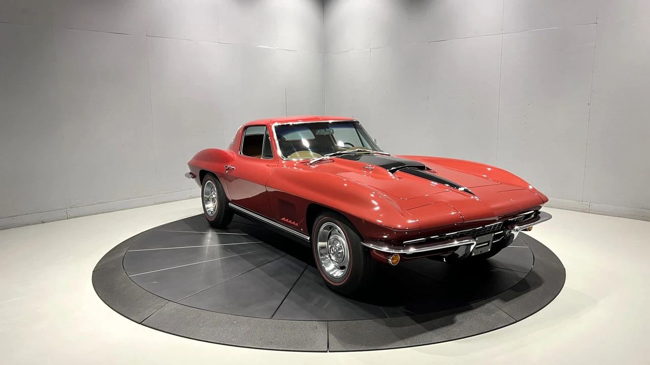 1967 Chevrolet Corvette C2 - Image 22 of 31
