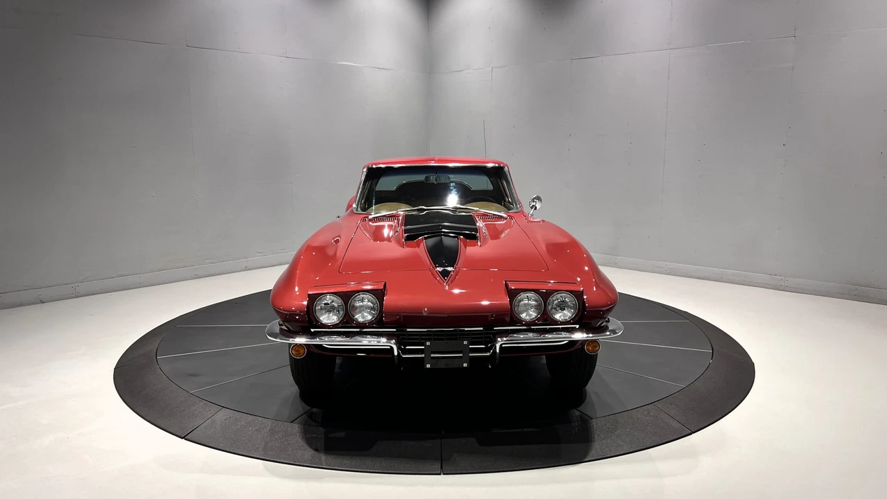 1967 Chevrolet Corvette C2 - Image 28 of 31