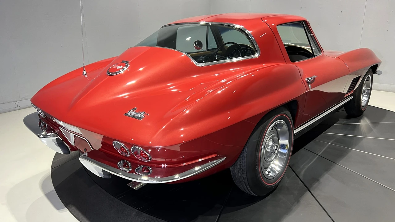 1967 Chevrolet Corvette C2 - Image 14 of 31
