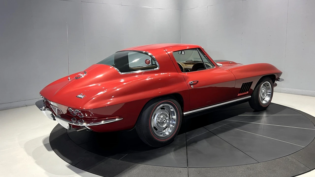 1967 Chevrolet Corvette C2 - Image 16 of 31