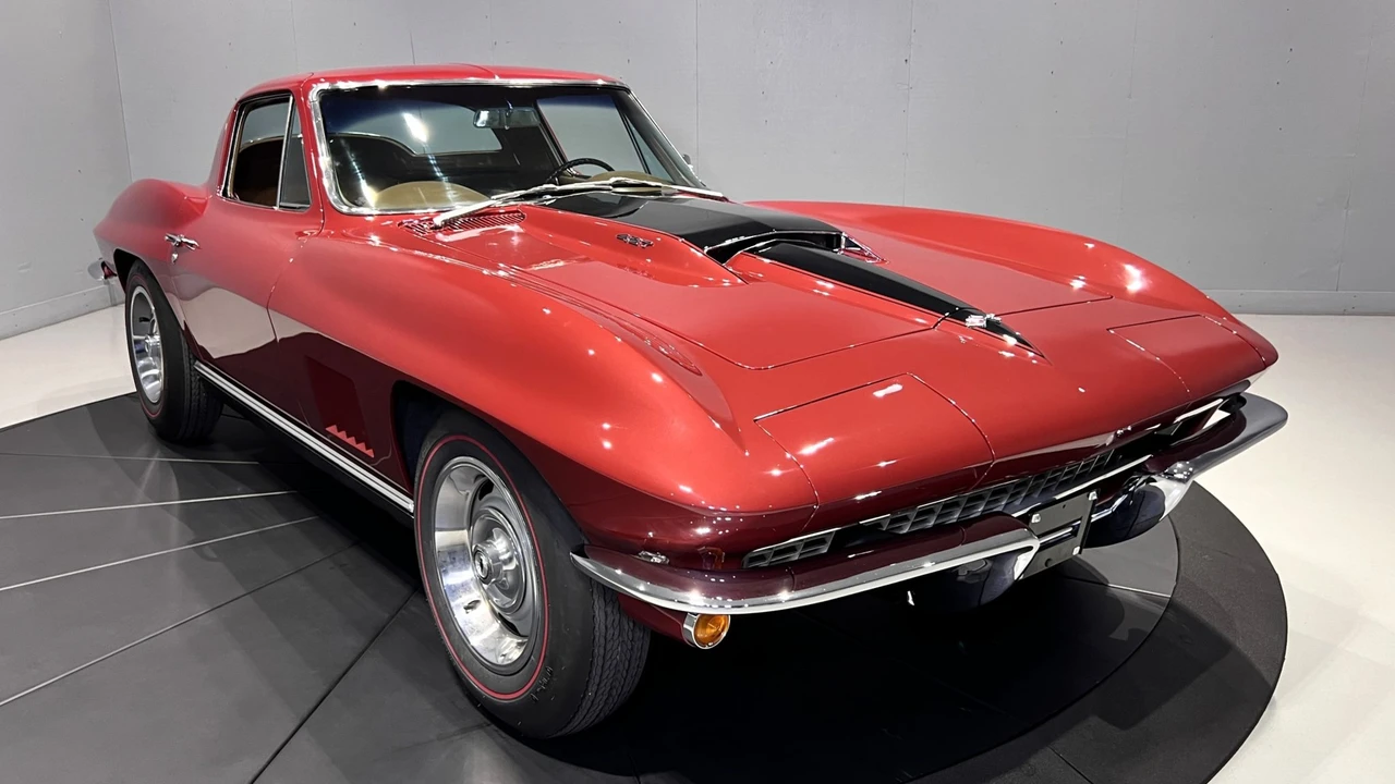 1967 Chevrolet Corvette C2 - Image 25 of 31