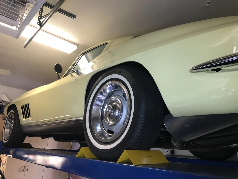 1967 Chevrolet Corvette C2 - Image 12 of 31