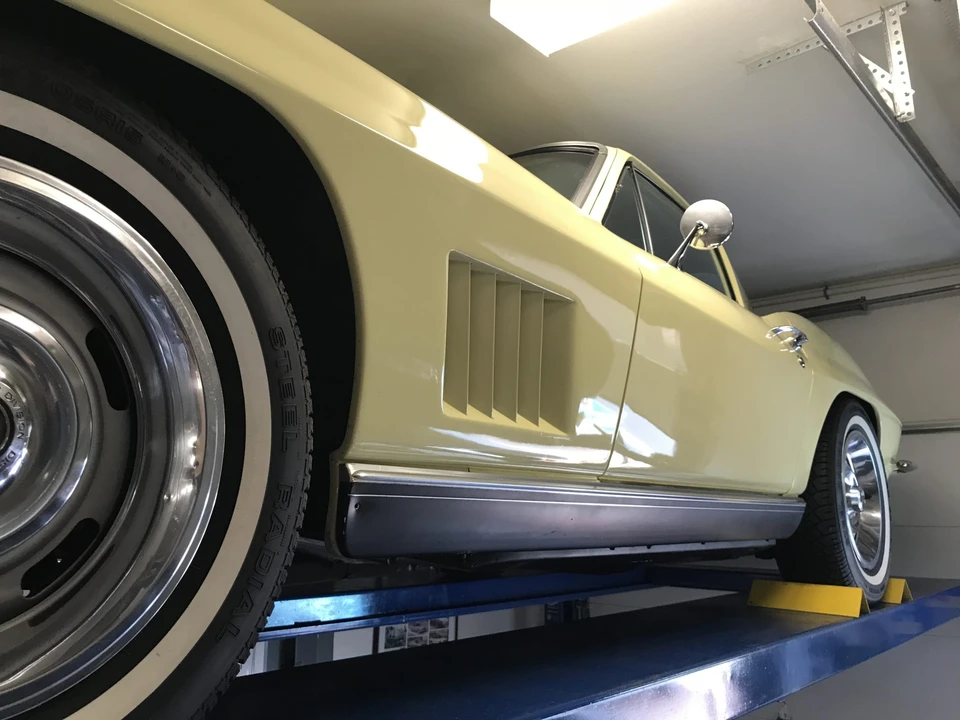 1967 Chevrolet Corvette C2 - Image 11 of 31