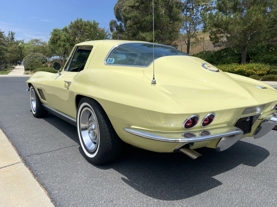 1967 Chevrolet Corvette C2 - Image 4 of 31