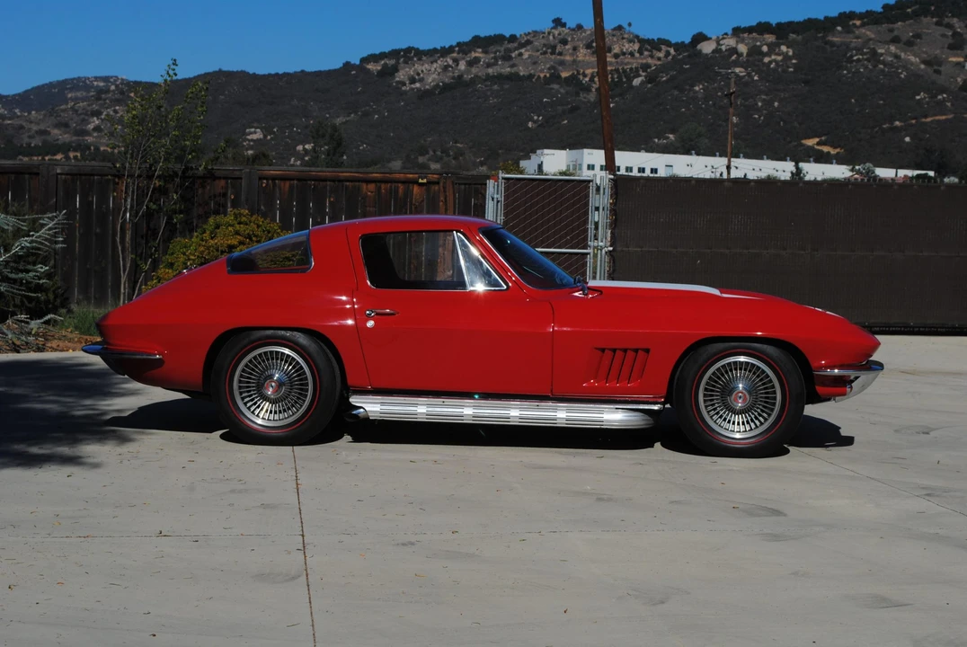 1967 Chevrolet Corvette C2 - Image 19 of 31