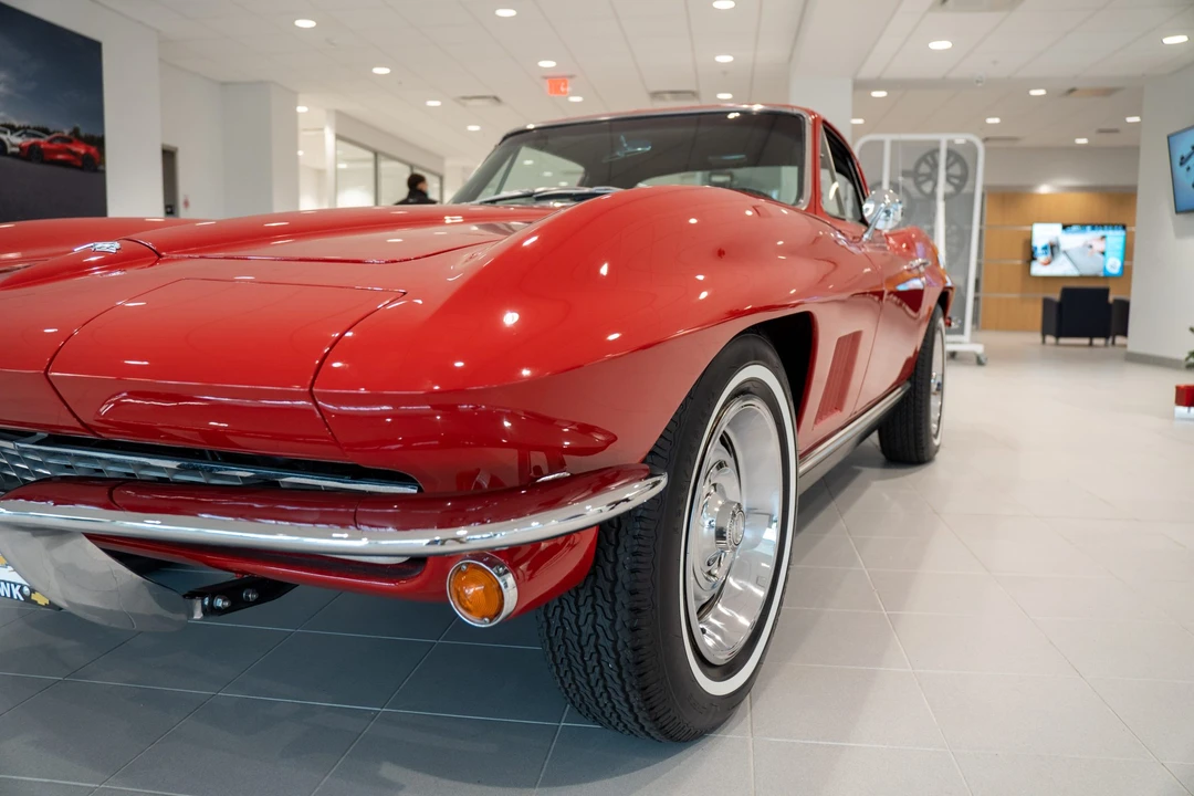 1967 Chevrolet Corvette C2 - Image 16 of 31