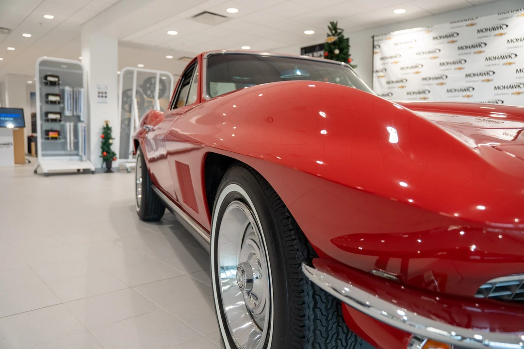 1967 Chevrolet Corvette C2 - Image 15 of 31