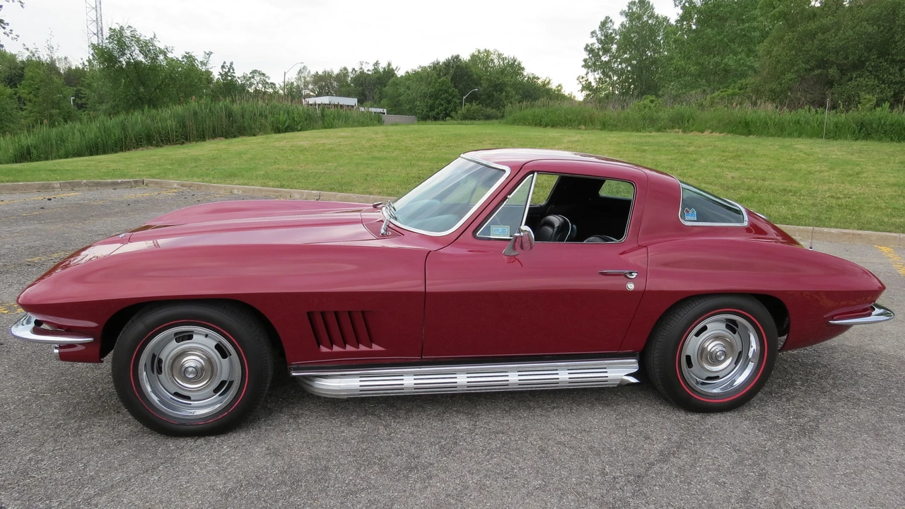 1967 Chevrolet Corvette C2 - Image 15 of 31