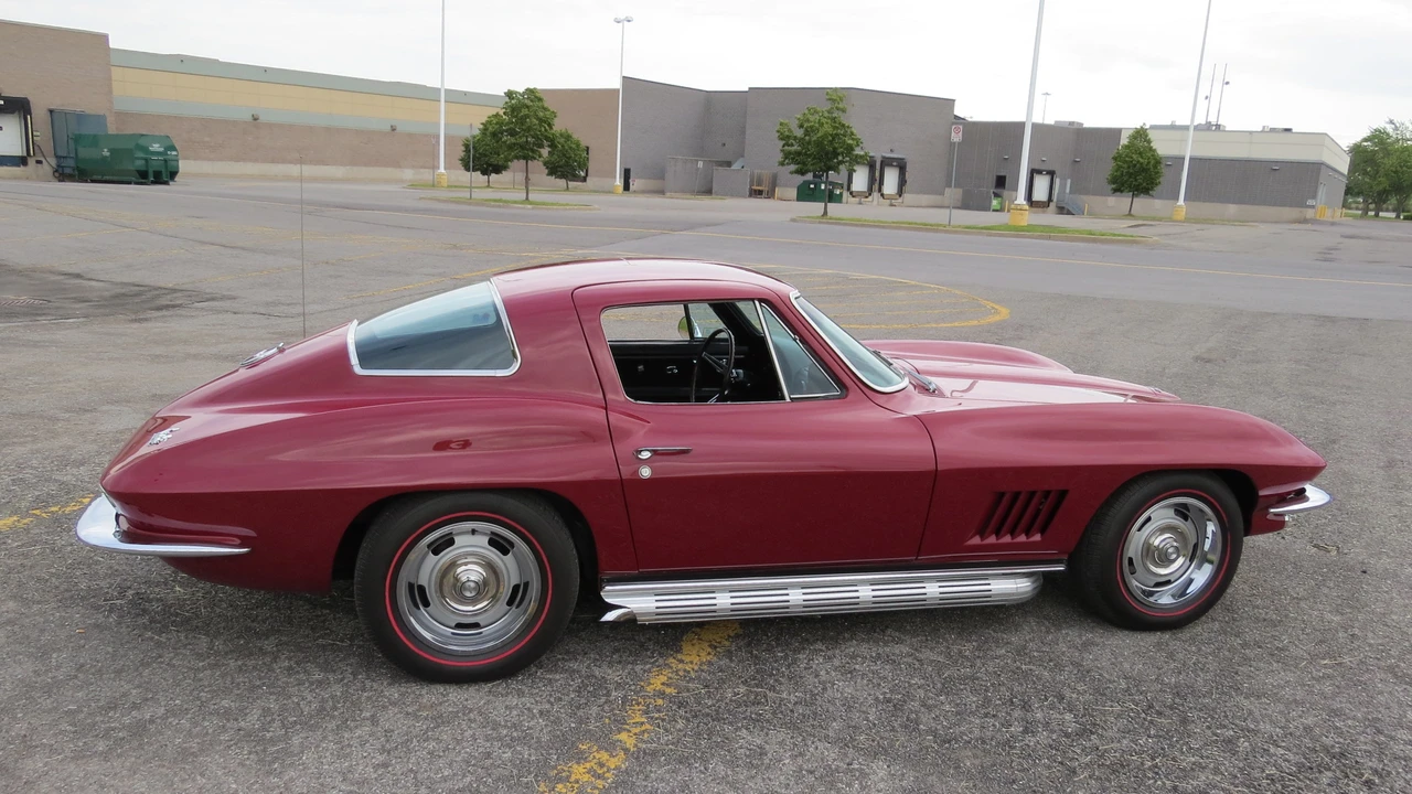 1967 Chevrolet Corvette C2 - Image 20 of 31