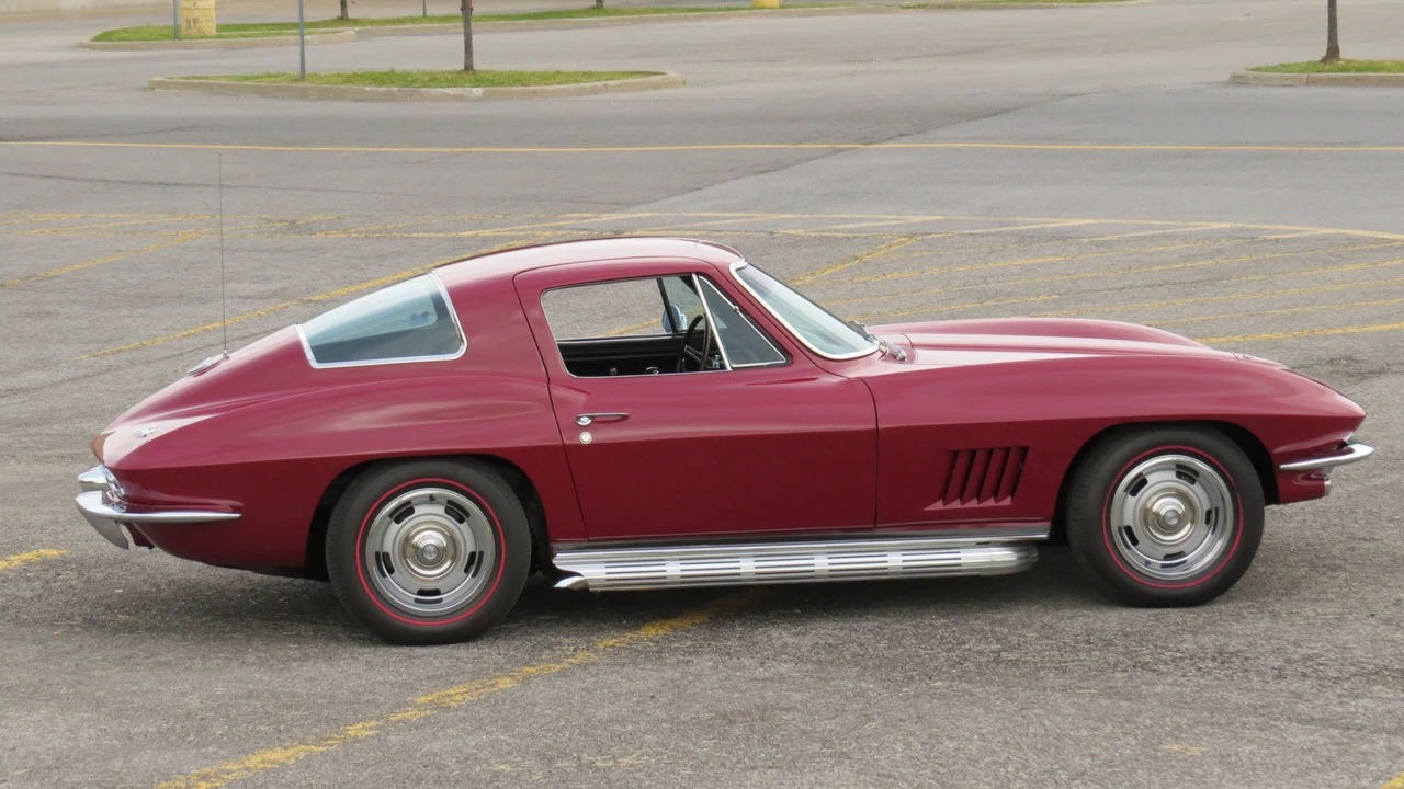 1967 Chevrolet Corvette C2 - Image 17 of 31