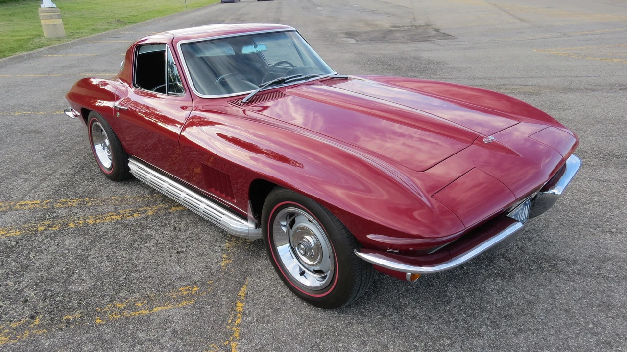1967 Chevrolet Corvette C2 - Image 2 of 31