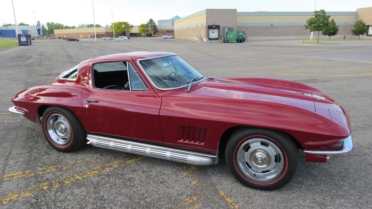 1967 Chevrolet Corvette C2 - Image 24 of 31