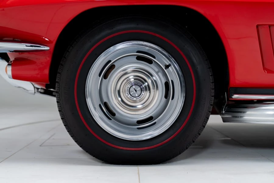 1967 Chevrolet Corvette C2 - Image 15 of 31