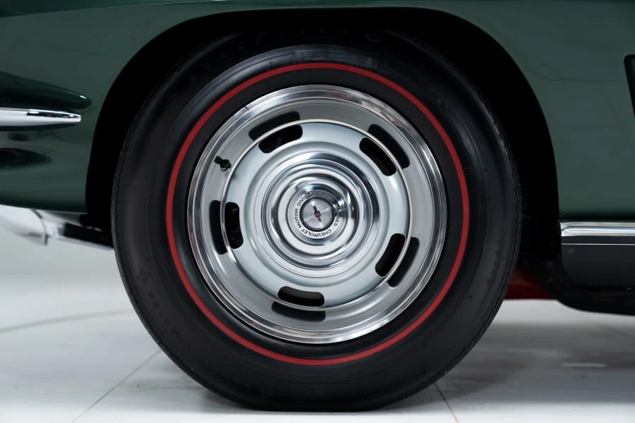 1967 Chevrolet Corvette C2 - Image 15 of 31