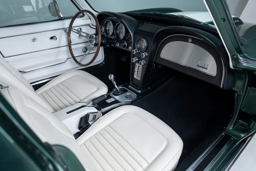 1967 Chevrolet Corvette C2 - Image 19 of 31