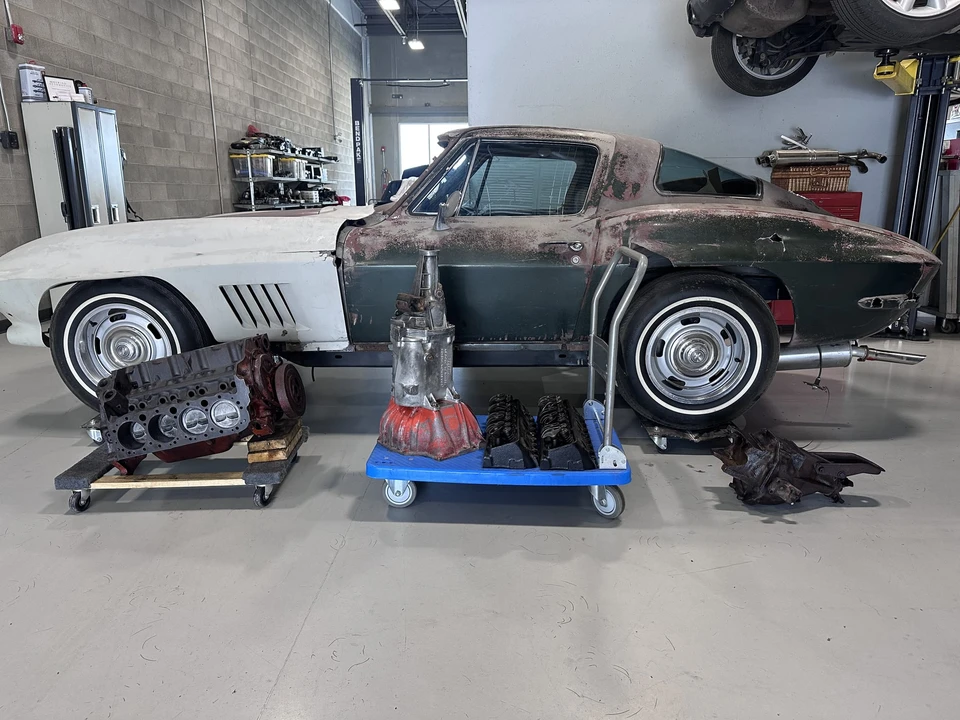 1967 Chevrolet Corvette C2 - Image 12 of 31