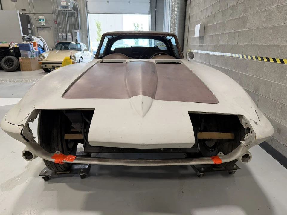 1967 Chevrolet Corvette C2 - Image 4 of 31