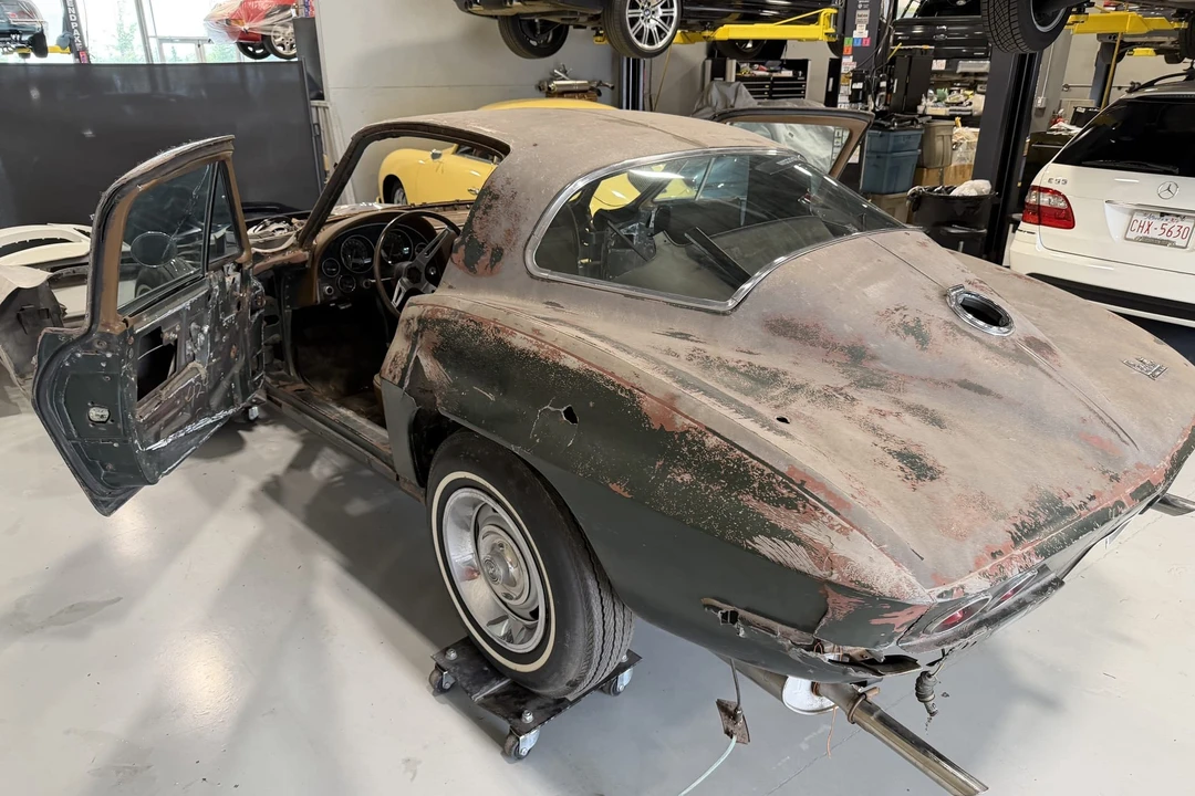 1967 Chevrolet Corvette C2 - Image 13 of 31