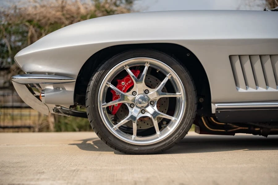 1967 Chevrolet Corvette C2 - Image 10 of 31
