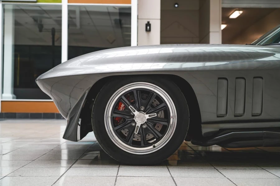 1967 Chevrolet Corvette C2 - Image 19 of 31