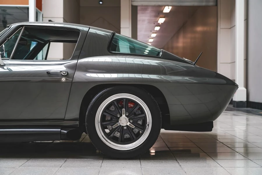 1967 Chevrolet Corvette C2 - Image 13 of 31