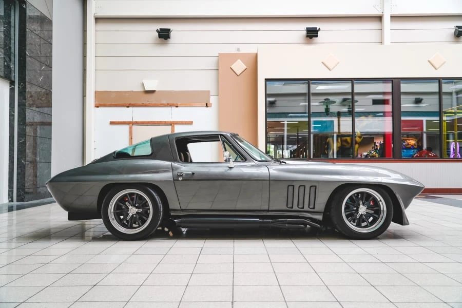 1967 Chevrolet Corvette C2 - Image 11 of 31
