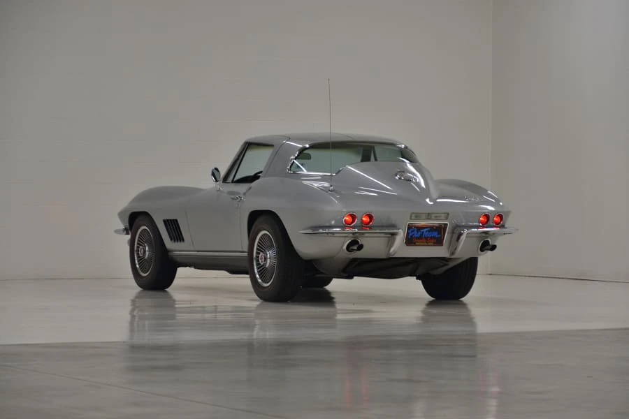 1967 Chevrolet Corvette C2 - Image 17 of 31