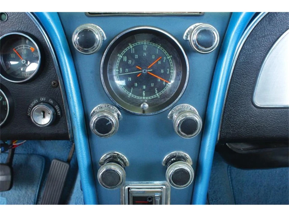 1967 Chevrolet Corvette C2 - Image 6 of 11