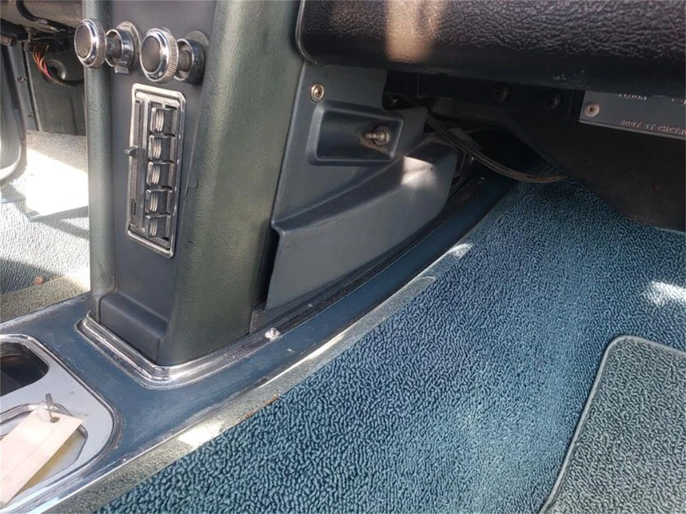 1967 Chevrolet Corvette C2 - Image 28 of 30