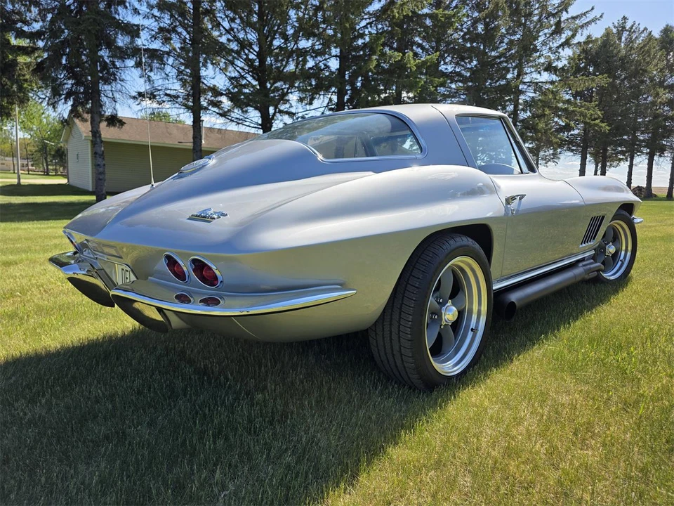 1967 Chevrolet Corvette C2 427 - Image 5 of 31