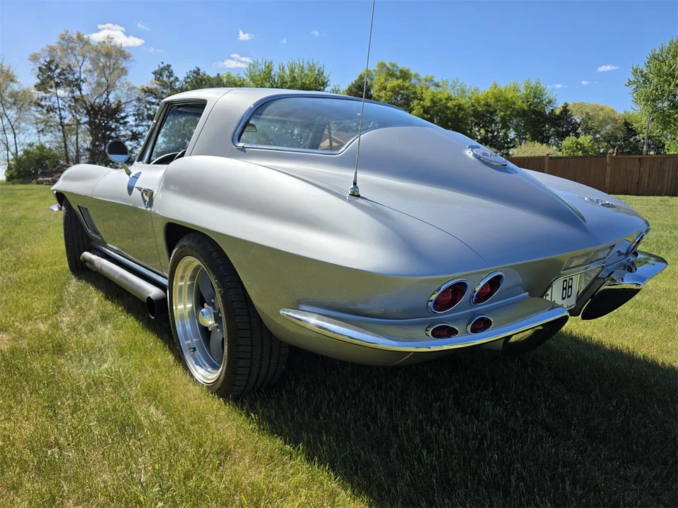 1967 Chevrolet Corvette C2 427 - Image 7 of 31
