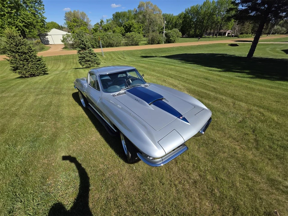 1967 Chevrolet Corvette C2 427 - Image 11 of 31