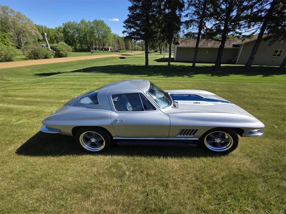 1967 Chevrolet Corvette C2 427 - Image 12 of 31