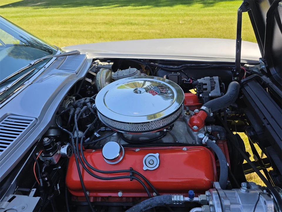 1967 Chevrolet Corvette C2 427 - Image 20 of 31