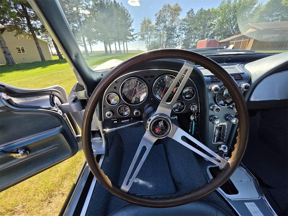 1967 Chevrolet Corvette C2 427 - Image 23 of 31